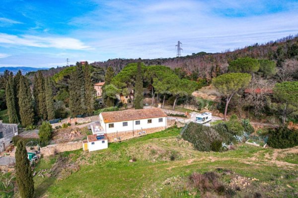 casa indipendente in vendita a Suvereto in zona Montioni