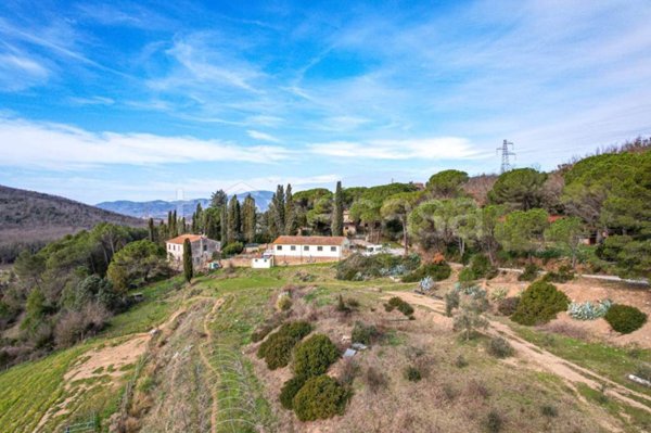 casa indipendente in vendita a Suvereto in zona Montioni