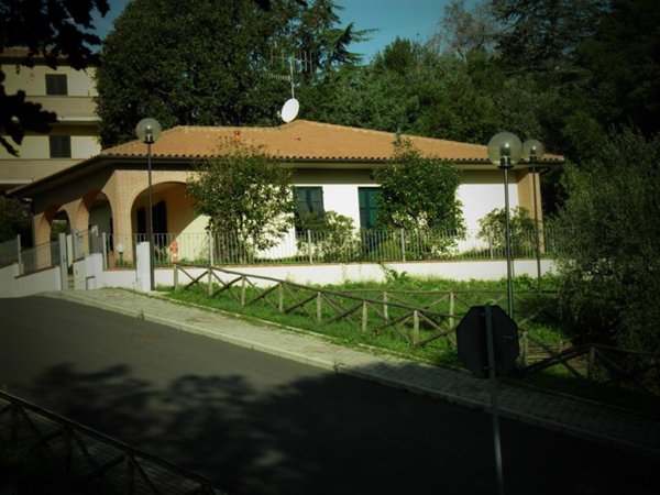 casa indipendente in vendita a Suvereto in zona Prata
