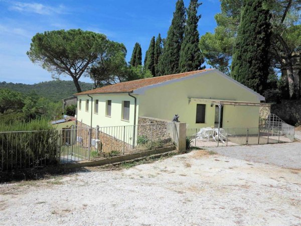 appartamento in vendita a Suvereto in zona Montioni
