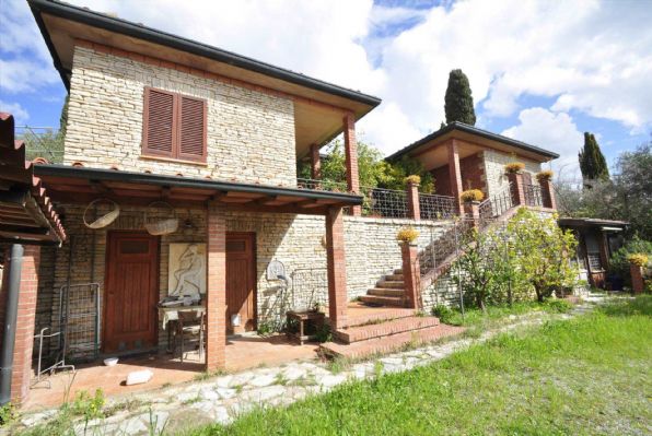 casa indipendente in vendita a Suvereto