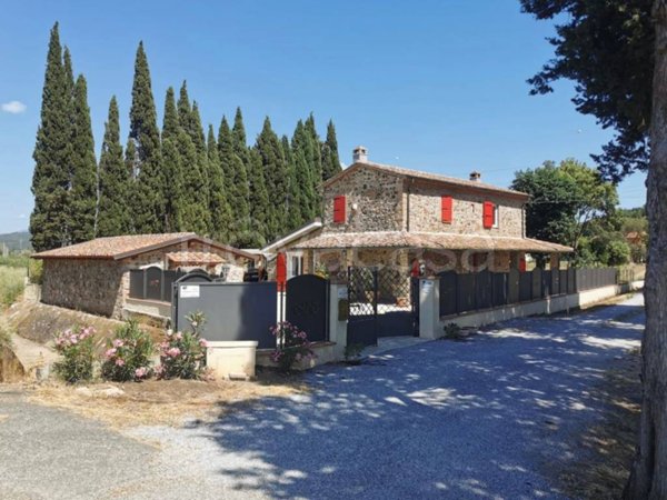 casa indipendente in vendita a Suvereto