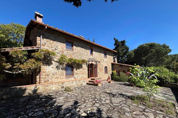 casa indipendente in vendita a Suvereto