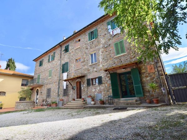 intera palazzina in vendita a Suvereto in zona San Lorenzo