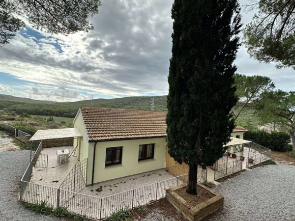 appartamento in vendita a Suvereto in zona San Lorenzo