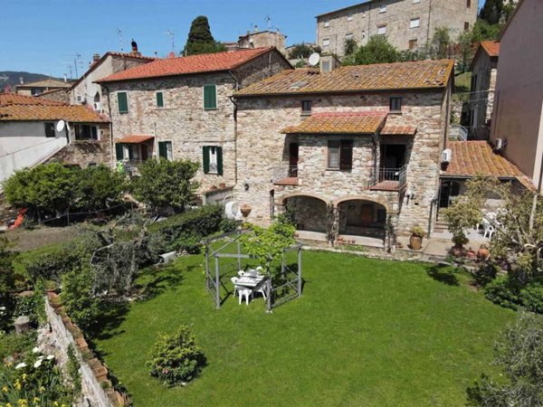 appartamento in vendita a Suvereto