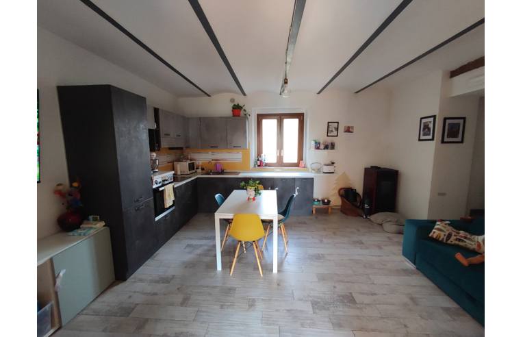 casa indipendente in vendita a Suvereto