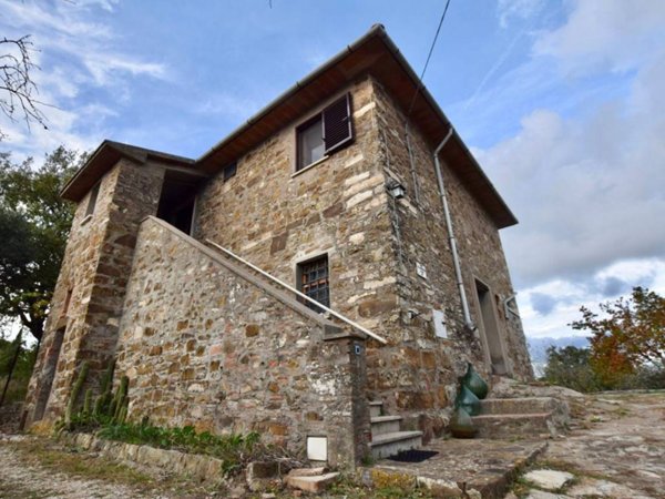 casa indipendente in vendita a Suvereto in zona San Lorenzo