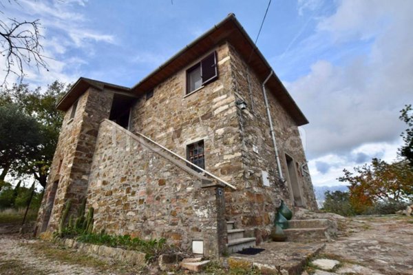 casa indipendente in vendita a Suvereto in zona San Lorenzo