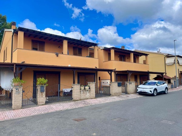 casa indipendente in vendita a Suvereto