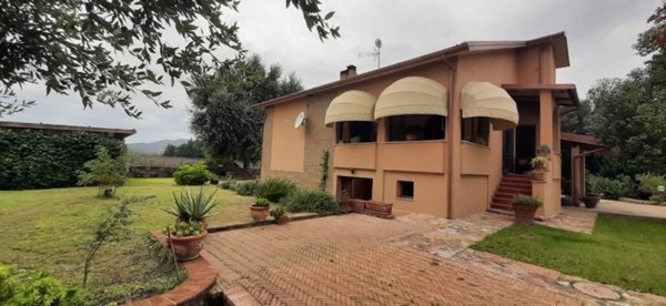 casa indipendente in vendita a Suvereto