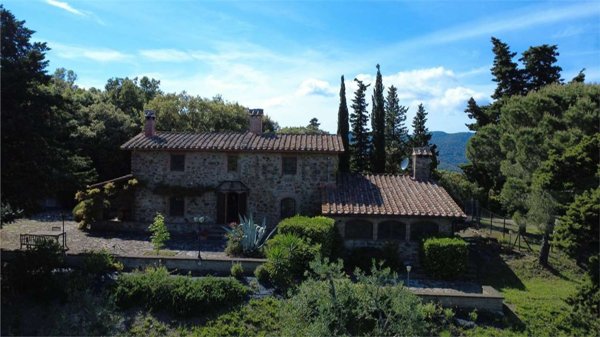casa indipendente in vendita a Suvereto