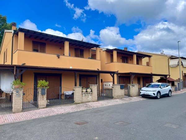 casa indipendente in vendita a Suvereto