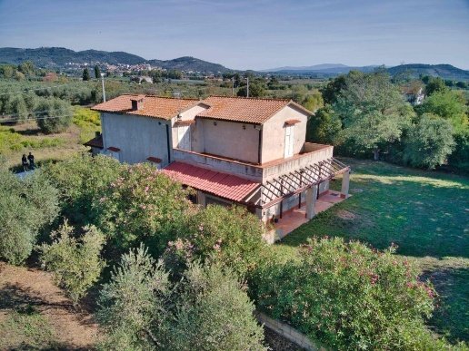casa indipendente in vendita a Suvereto