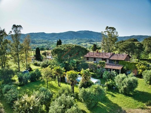 casa semindipendente in vendita a Suvereto