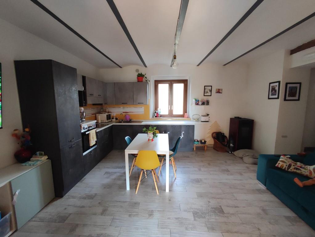 casa indipendente in vendita a Suvereto