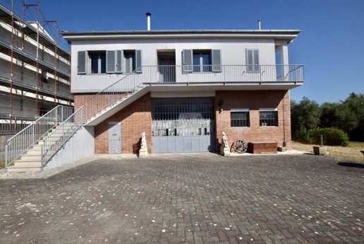 casa indipendente in vendita a Suvereto