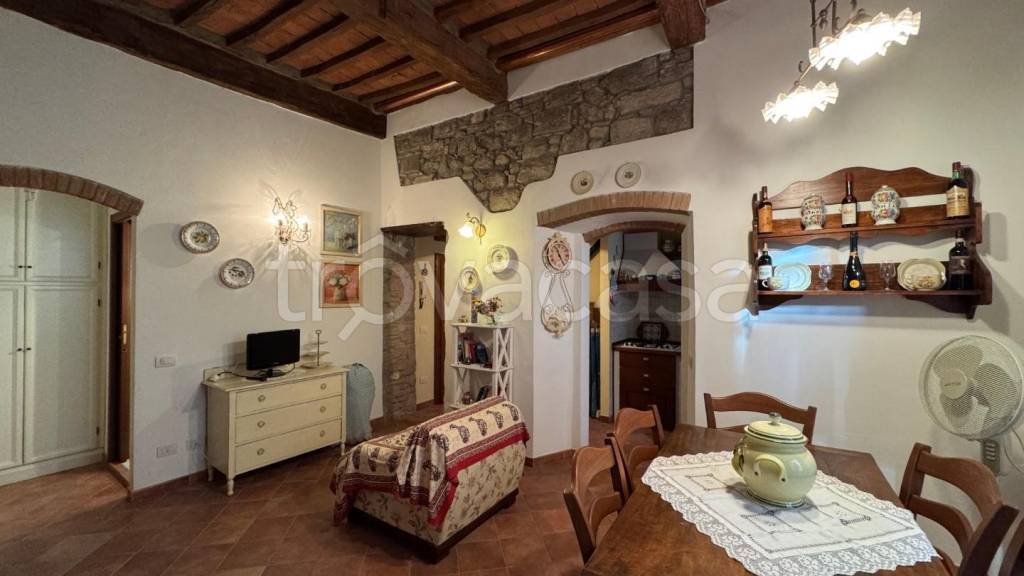 appartamento in vendita a Suvereto