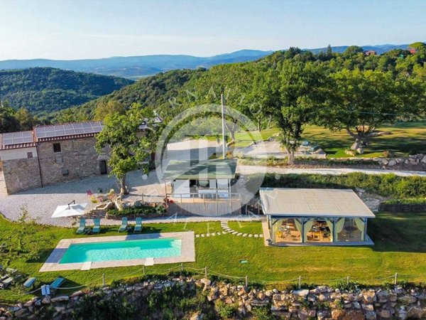 casa indipendente in vendita a Suvereto