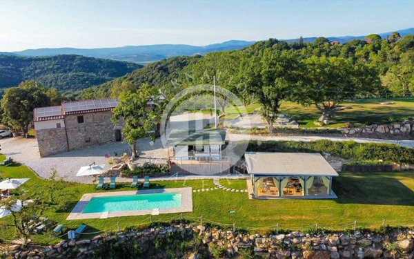 casa indipendente in vendita a Suvereto