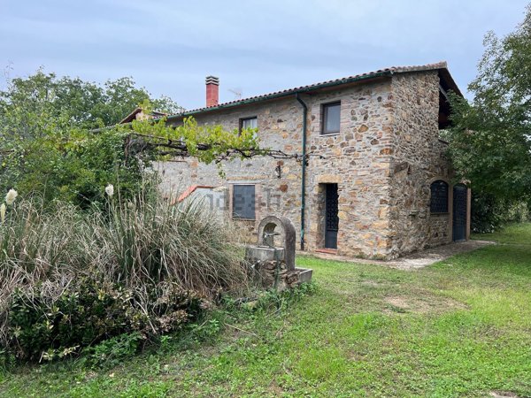 casale in vendita a Suvereto