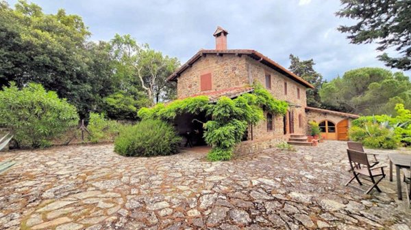 casale in vendita a Suvereto