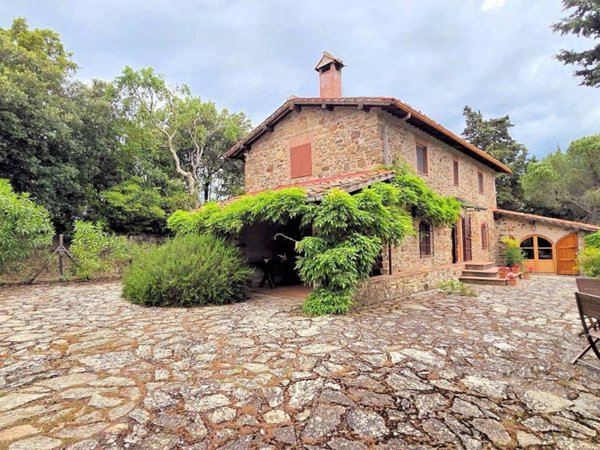 casale in vendita a Suvereto