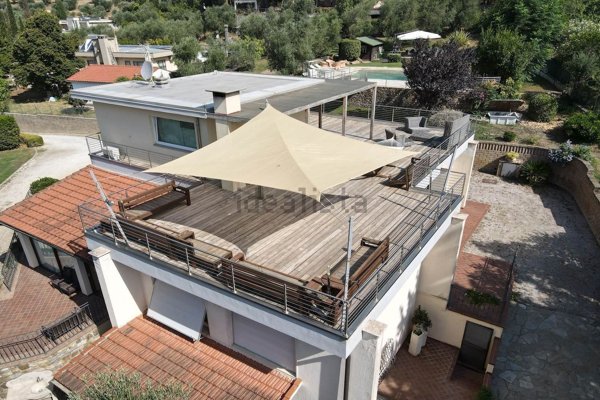 casa indipendente in vendita a Suvereto in zona Belvedere