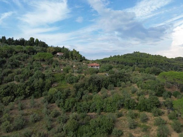 casa indipendente in vendita a Suvereto in zona Belvedere