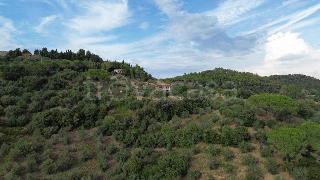 casa indipendente in vendita a Suvereto in zona Belvedere