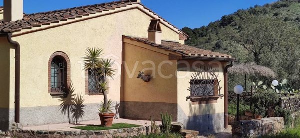 casa indipendente in vendita a Rio in zona Rio Marina