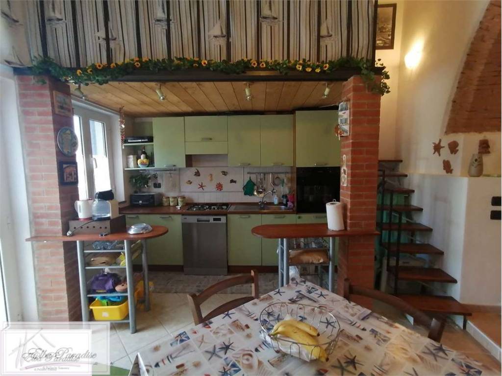 casa indipendente in vendita a Rio in zona Rio nell'Elba
