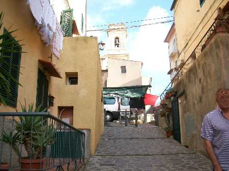 locale di sgombero in vendita a Rio in zona Rio nell'Elba