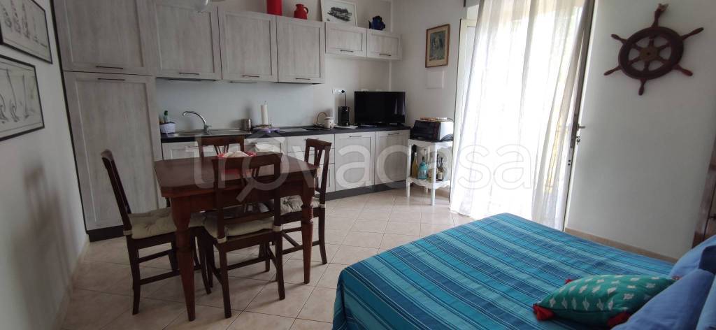 appartamento in vendita a Rio in zona Cavo
