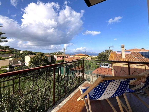 appartamento in vendita a Rio in zona Cavo