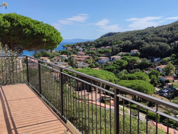 appartamento in vendita a Rio in zona Cavo