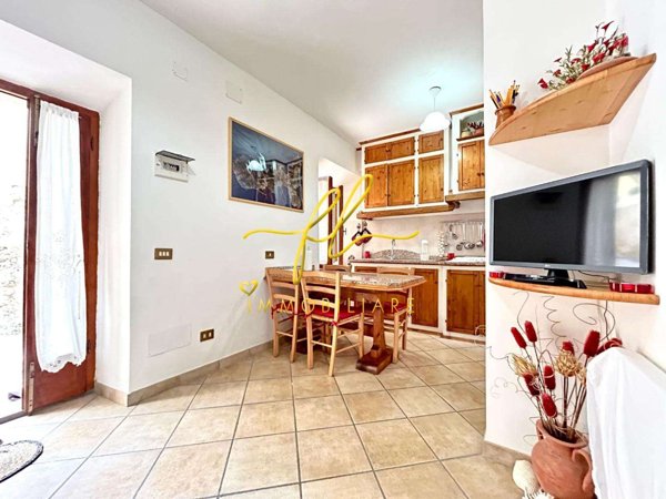 appartamento in vendita a Rio in zona Rio nell'Elba