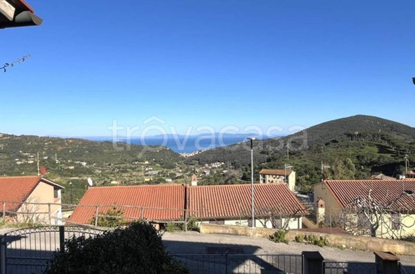 appartamento in vendita a Rio in zona Rio nell'Elba
