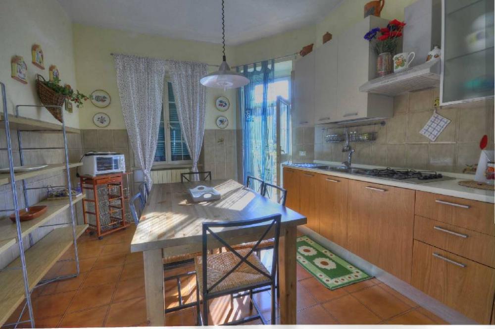 appartamento in vendita a Rio in zona Rio Marina