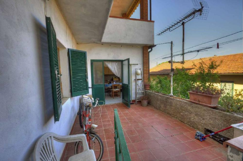 casa indipendente in vendita a Rio in zona Cavo
