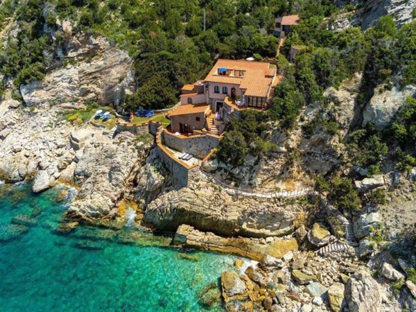 casa indipendente in vendita a Rio