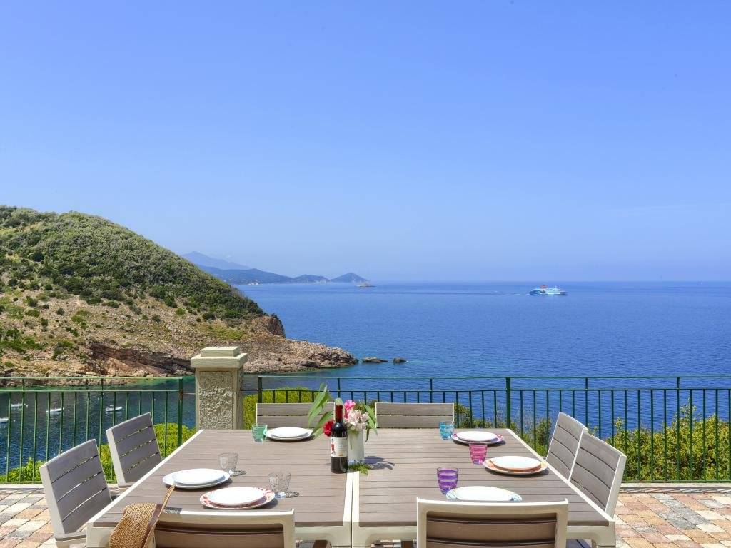 casa indipendente in vendita a Rio in zona Rio nell'Elba