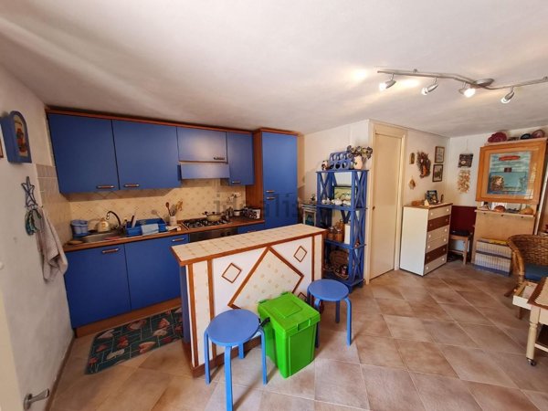 appartamento in vendita a Rio in zona Cavo