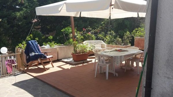 casa indipendente in vendita a Rio in zona Cavo
