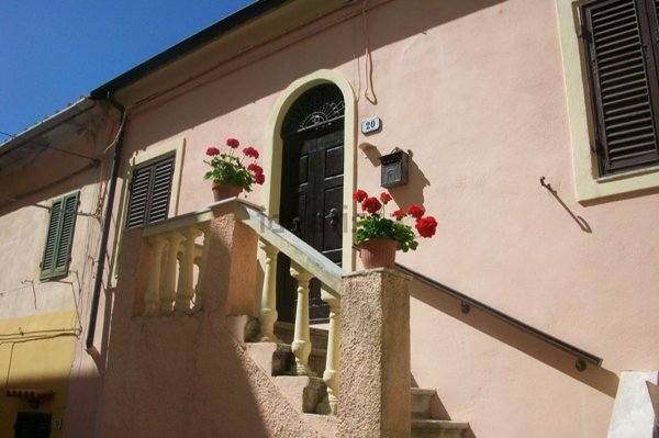 appartamento in vendita a Rio in zona Rio nell'Elba