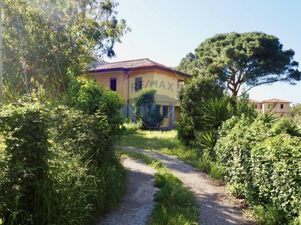 casa indipendente in vendita a Rio in zona Rio nell'Elba