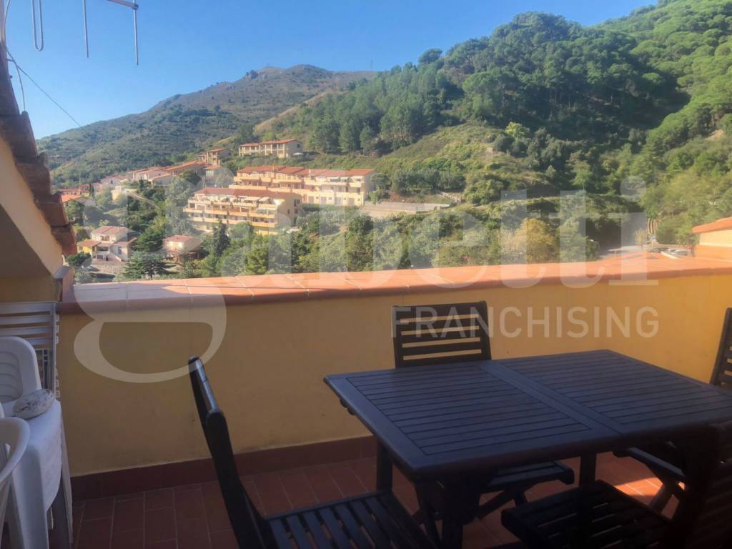 appartamento in vendita a Rio in zona Rio nell'Elba