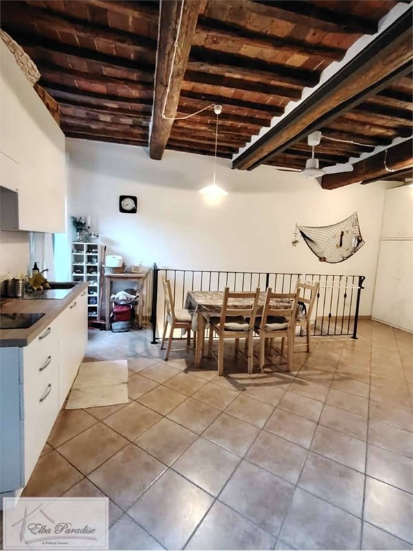 appartamento in vendita a Rio in zona Rio nell'Elba