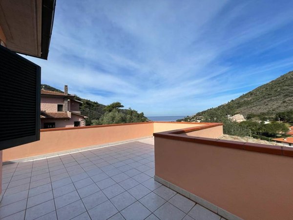 casa indipendente in vendita a Rio in zona Rio nell'Elba