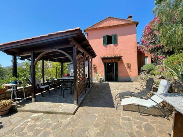 casa indipendente in vendita a Rio in zona Rio Marina